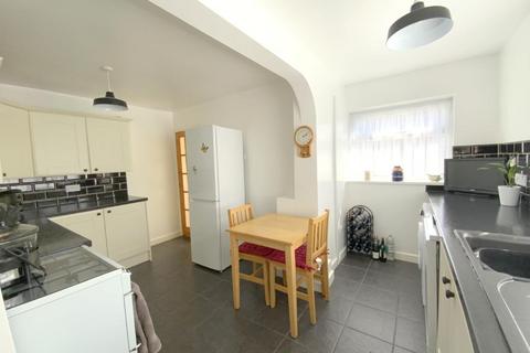 8 Hamont Road, Grimsby, DN32 8JS
