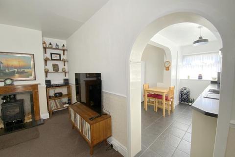8 Hamont Road, Grimsby, DN32 8JS