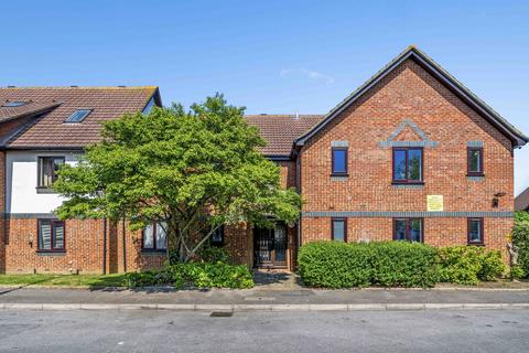 25 Stirling Close, London, SW16 5HH