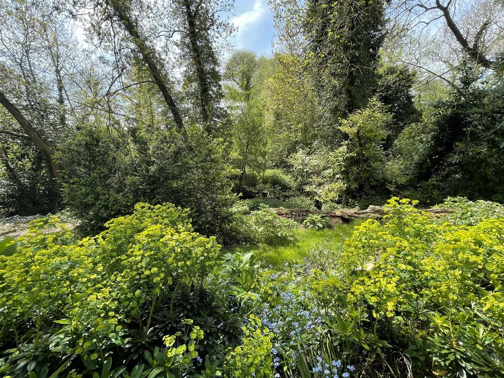 Gardens (1).JPG