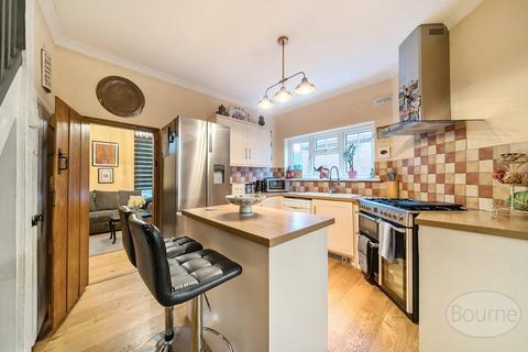 2 bedroom end of terrace house for sale, East Street, Farnham, Surrey, GU9