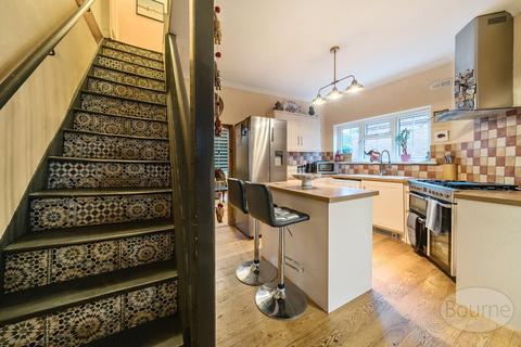 2 bedroom end of terrace house for sale, East Street, Farnham, Surrey, GU9
