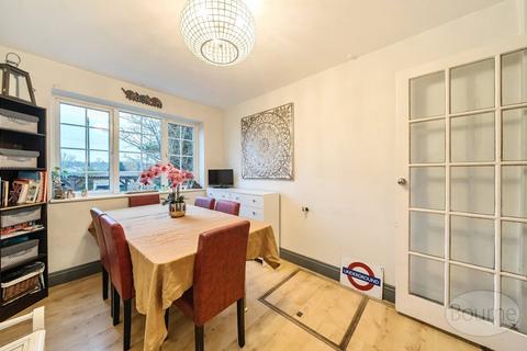 2 bedroom end of terrace house for sale, East Street, Farnham, Surrey, GU9