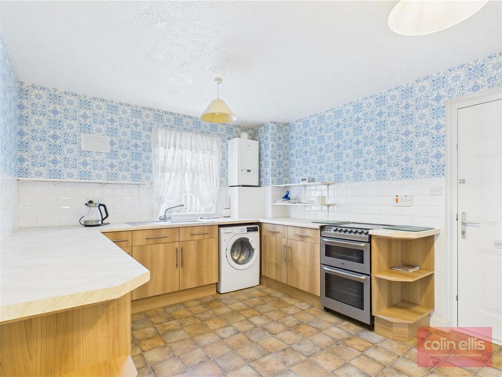 CAM05075 G0-PR0099-STILL004.jpg