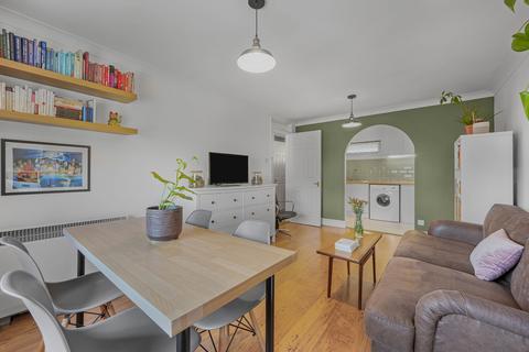 38 Pincott Place, London, SE4 2ER