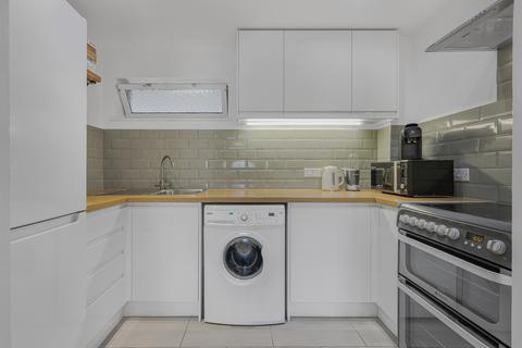 38 Pincott Place, London, SE4 2ER