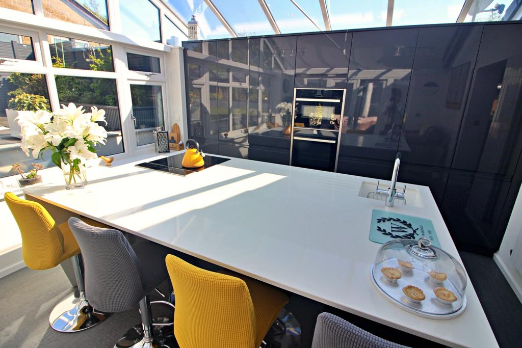 Island to Kitchen