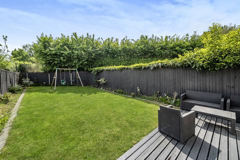 25 Bartholomew Place, Warfield, Bracknell, RG42 3DQ