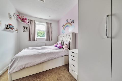25 Bartholomew Place, Warfield, Bracknell, RG42 3DQ