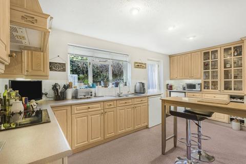 undefined, Mountain Ash, Marlow Bottom, SL7