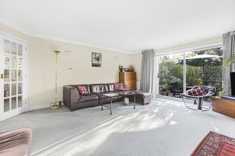 undefined, Mountain Ash, Marlow Bottom, SL7