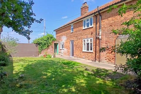 2 bedroom terraced house to rent, Wake Cottage, 5 Hunts Corner, Banham