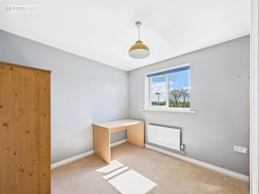 Bedroom 4.jpg