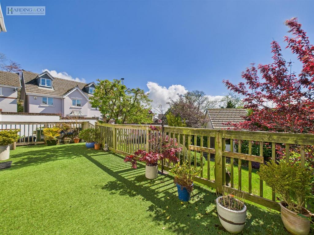 Rear garden ii.jpg