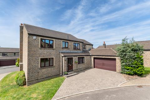 16 Dales Way, Bingley, BD16 3DU