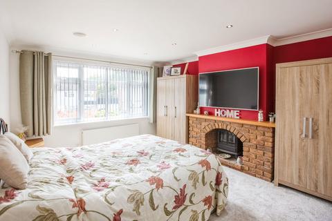 6 Southview Close, Rayleigh, SS6 7LX