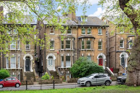 Flat D, 80 East Dulwich Road, London, SE22 9AT
