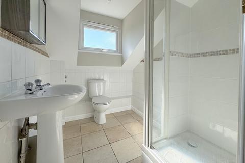 2 Ampthill Road, Flitwick, Bedford, MK45 1AY