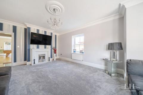 36 Herbert Road, Hornchurch, RM11 3LJ