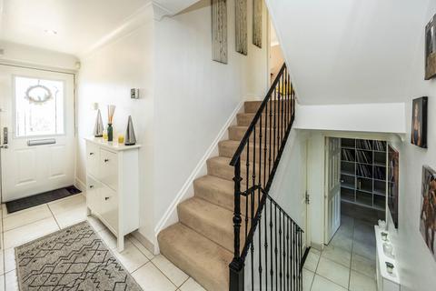 2 Rylands Park, Ripponden, Sowerby Bridge, HX6 4JH