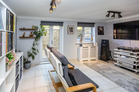 2 Rylands Park, Ripponden, Sowerby Bridge, HX6 4JH