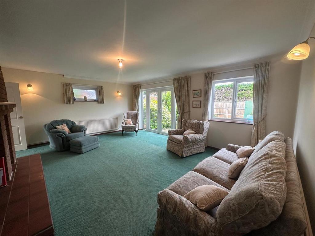 Sitting Room: