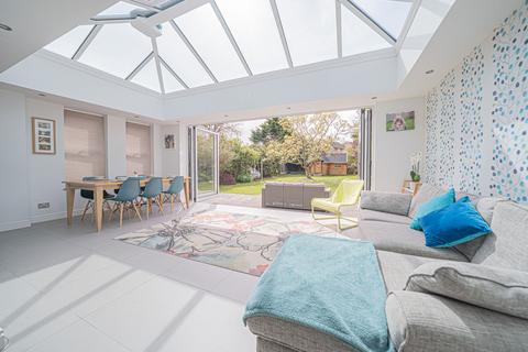 29 Ashlawn Crescent, Solihull, B91 1PR