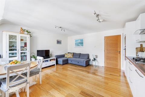 2 bedroom apartment for sale, Northfield Road, Northfields