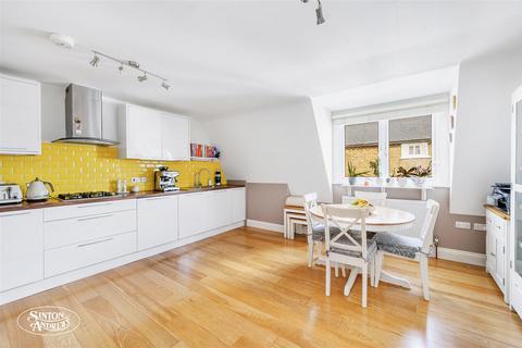 2 bedroom apartment for sale, Northfield Road, Northfields