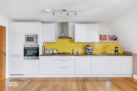 2 bedroom apartment for sale, Northfield Road, Northfields