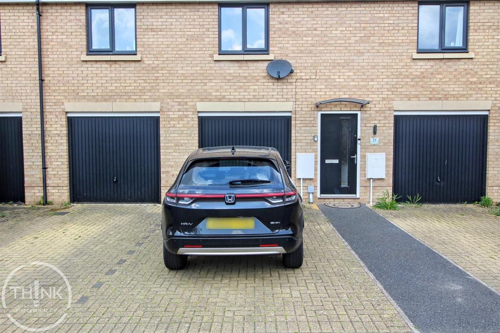 Garage &amp; parking