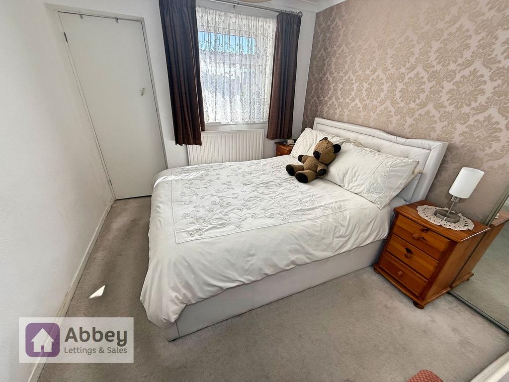 Downstairs Bedroom 5
