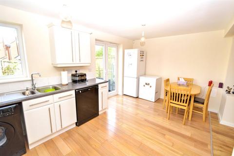 49 Waggon Road, Leeds, LS10 4GN