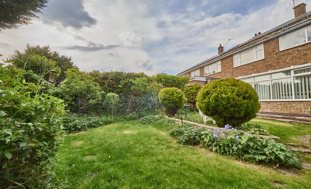 13 Woodstock Close BB 13.jpg