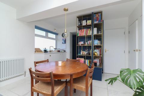 2 bedroom flat for sale, Edgar Road, Cliftonville, Margate, Kent, CT9