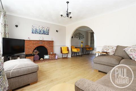 3 bedroom detached house for sale, Rider Haggard Lane, Kessingland, NR33