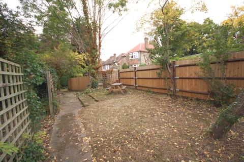 3 bedroom maisonette for sale, The Knoll, Beckenham, BR3