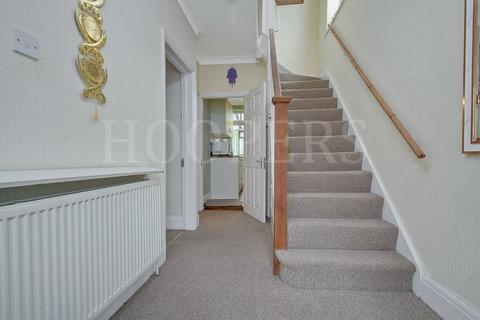 3 bedroom semi-detached house for sale, Birchen Grove, London, NW9