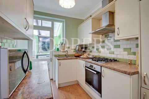 3 bedroom semi-detached house for sale, Birchen Grove, London, NW9