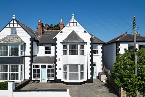 Kentu Buckleigh Road, Westward Ho, Bideford, EX39 3PU
