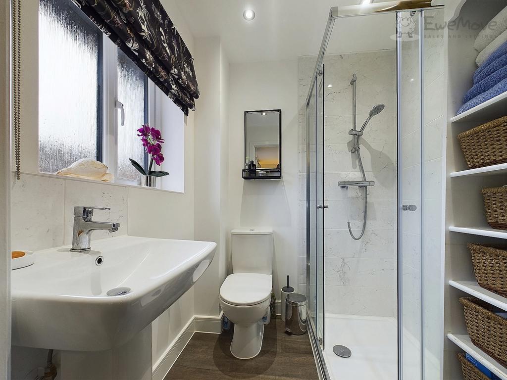 Ewe Move Tiverton - Matilda Way - En-Suite