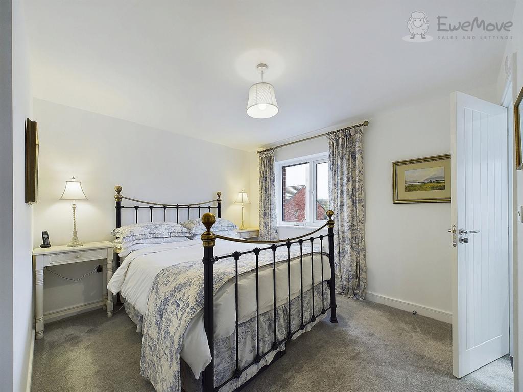 Ewe Move Tiverton - Matilda Way - Master Bedroom