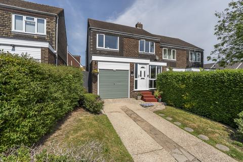 undefined, Estridge Close, Bursledon, Southampton, Hampshire. SO31 8FN