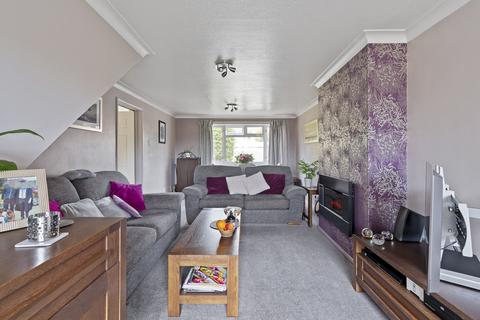 undefined, Estridge Close, Bursledon, Southampton, Hampshire. SO31 8FN