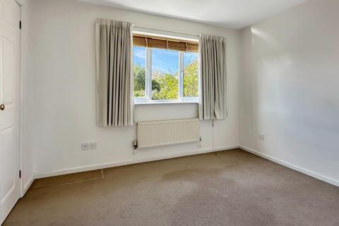 25 Weavers Field, Girton, Cambridge, CB3 0XB
