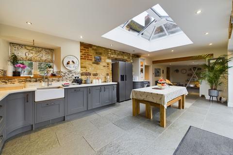 4 bedroom semi-detached house for sale, High Street, Blisworth, NN7