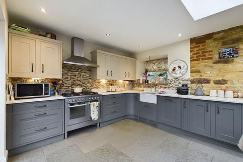 4 bedroom semi-detached house for sale, High Street, Blisworth, NN7