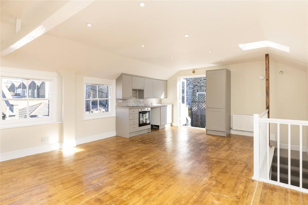 Reception/Kitchen