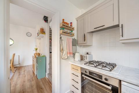 42 Inglemere Road, Mitcham, CR4 2BT