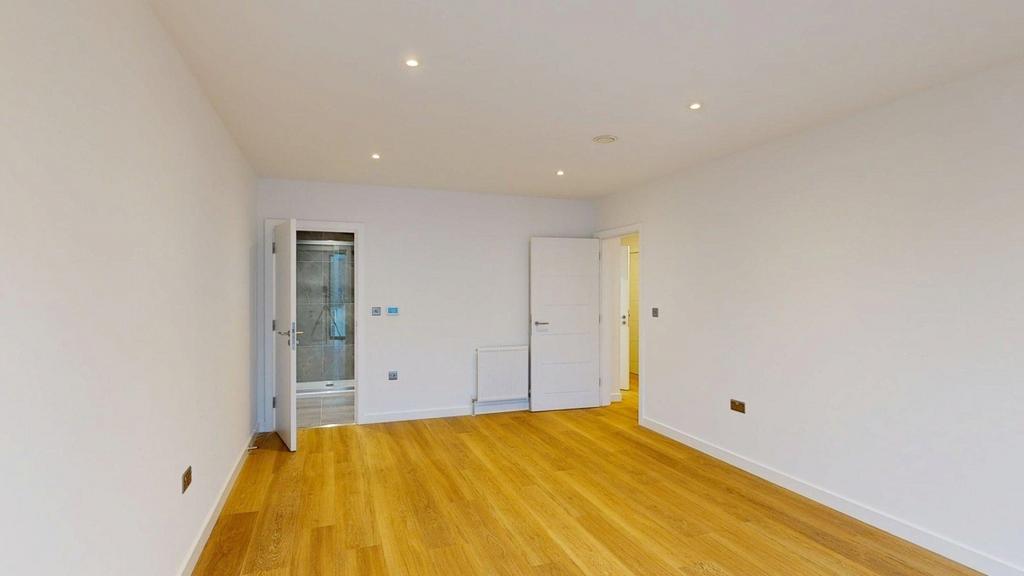 6 William bed 1